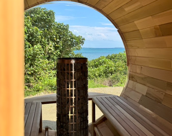 グランピング施設の屋外サウナ